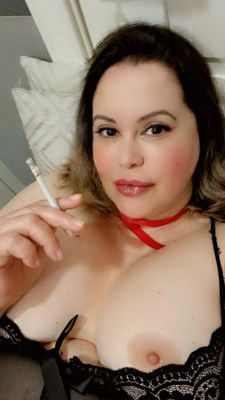 Mommy wants to know your deepest desires! posted by bbwnicoleann