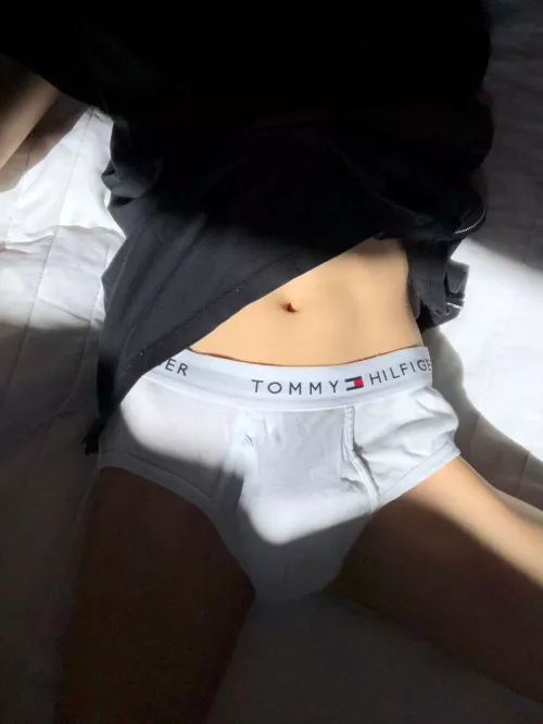 Morning, guys by Kevingoodboytwink