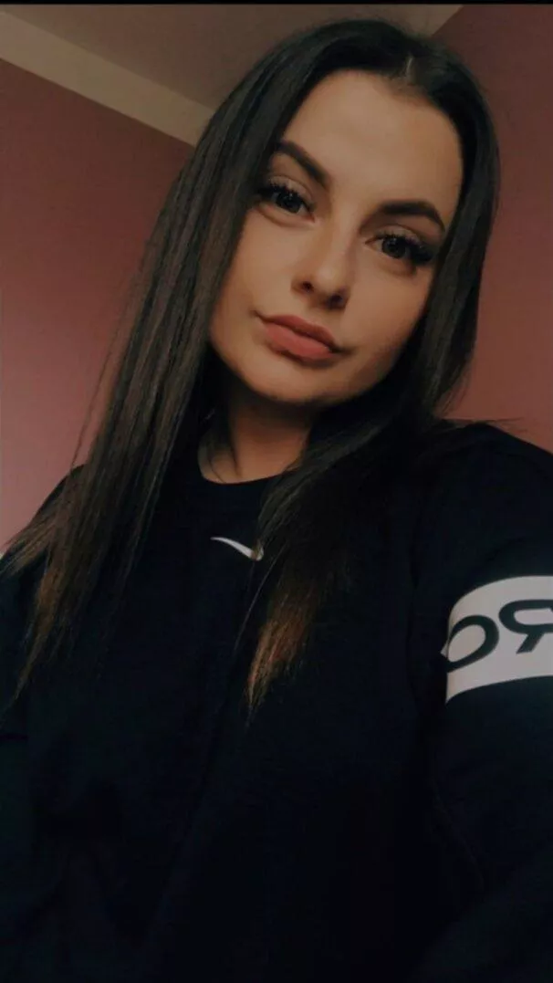 My girlfriend posted by TapAccomplished4267