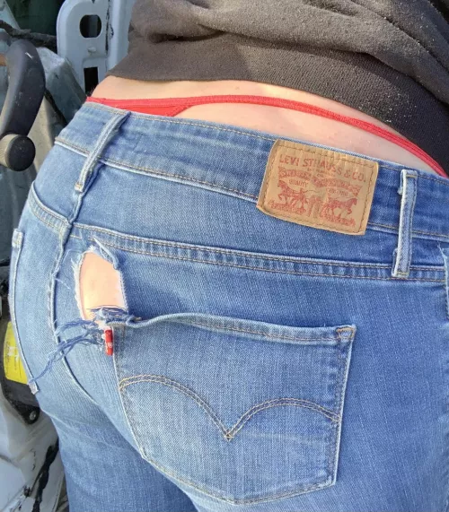 One way to get mens attention 😉 by Femboy_dreams