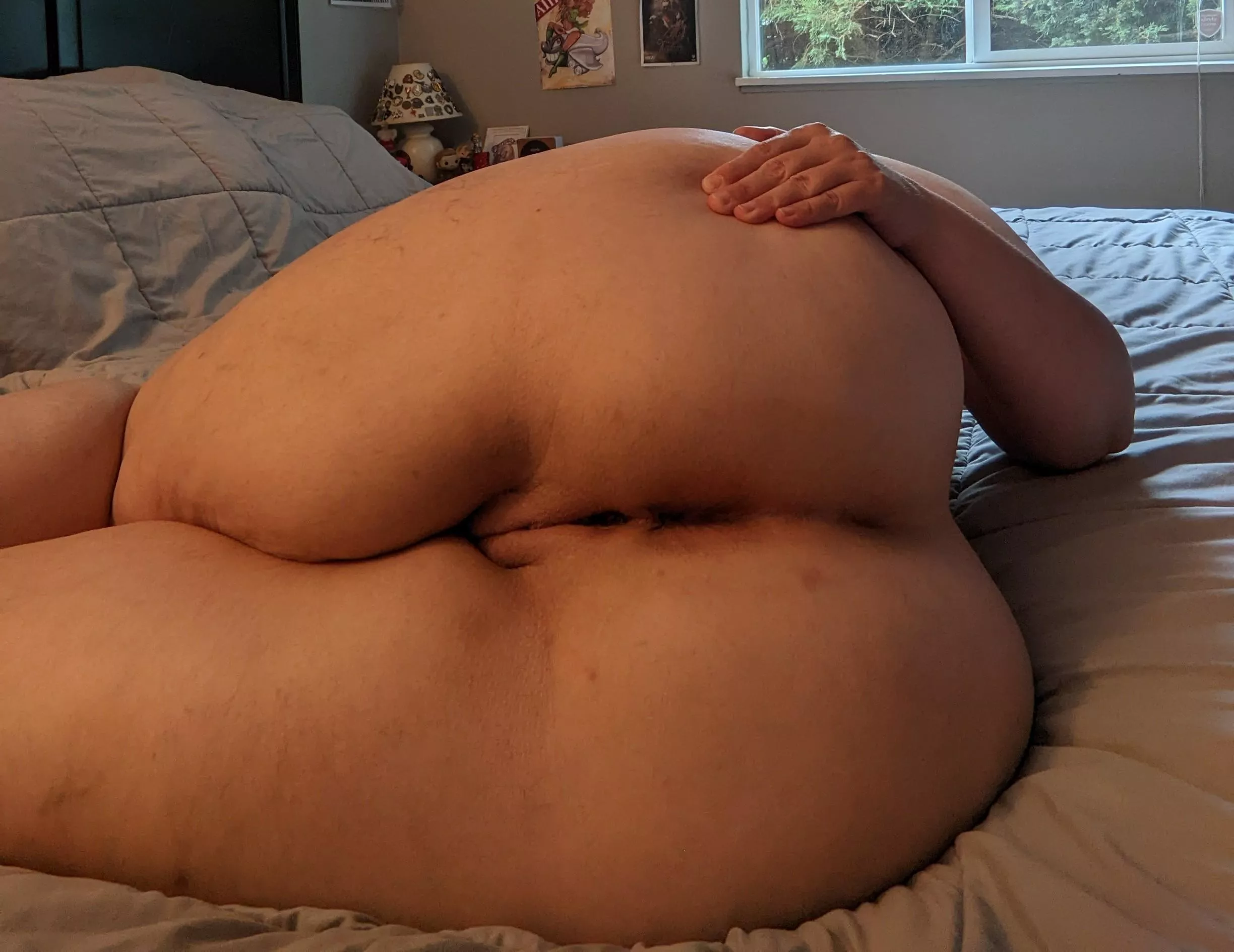 Patiently waiting for you to spank it [F] posted by Commercial_Can3272