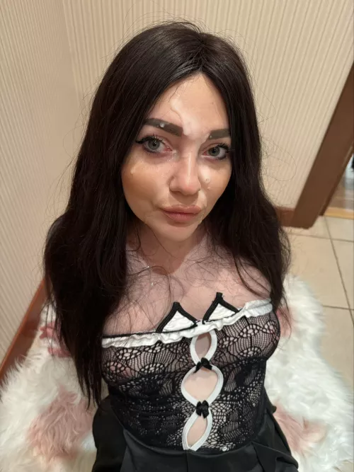 Pretty face gets the dream load by x_piece_of_me