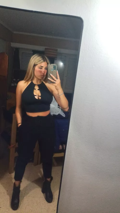 Ready for a casual date by Blonde_Malena