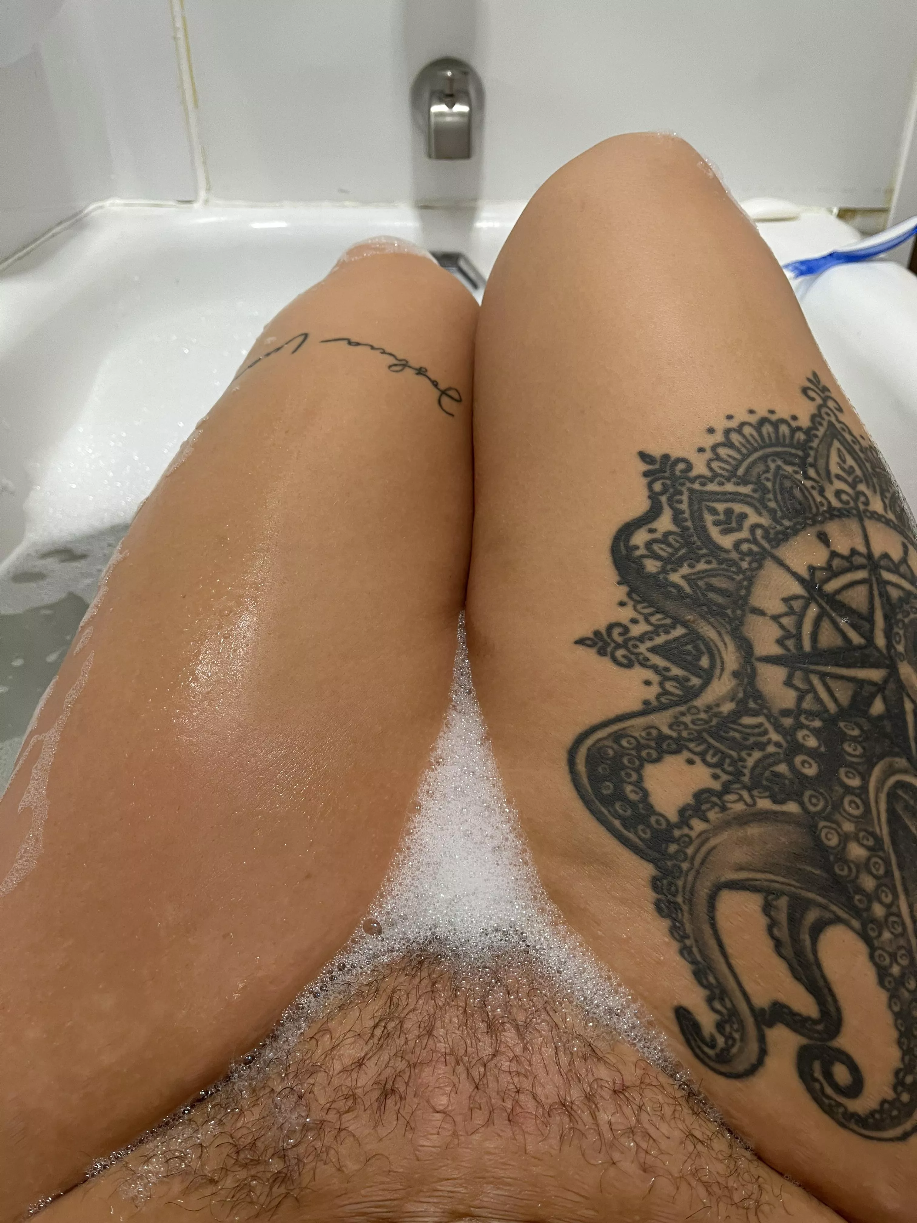 The razor is right there should I shave it posted by BustyBaylee93