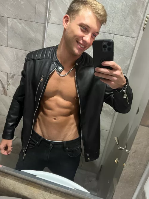 The weekend begins :) by WorthlessEloquence