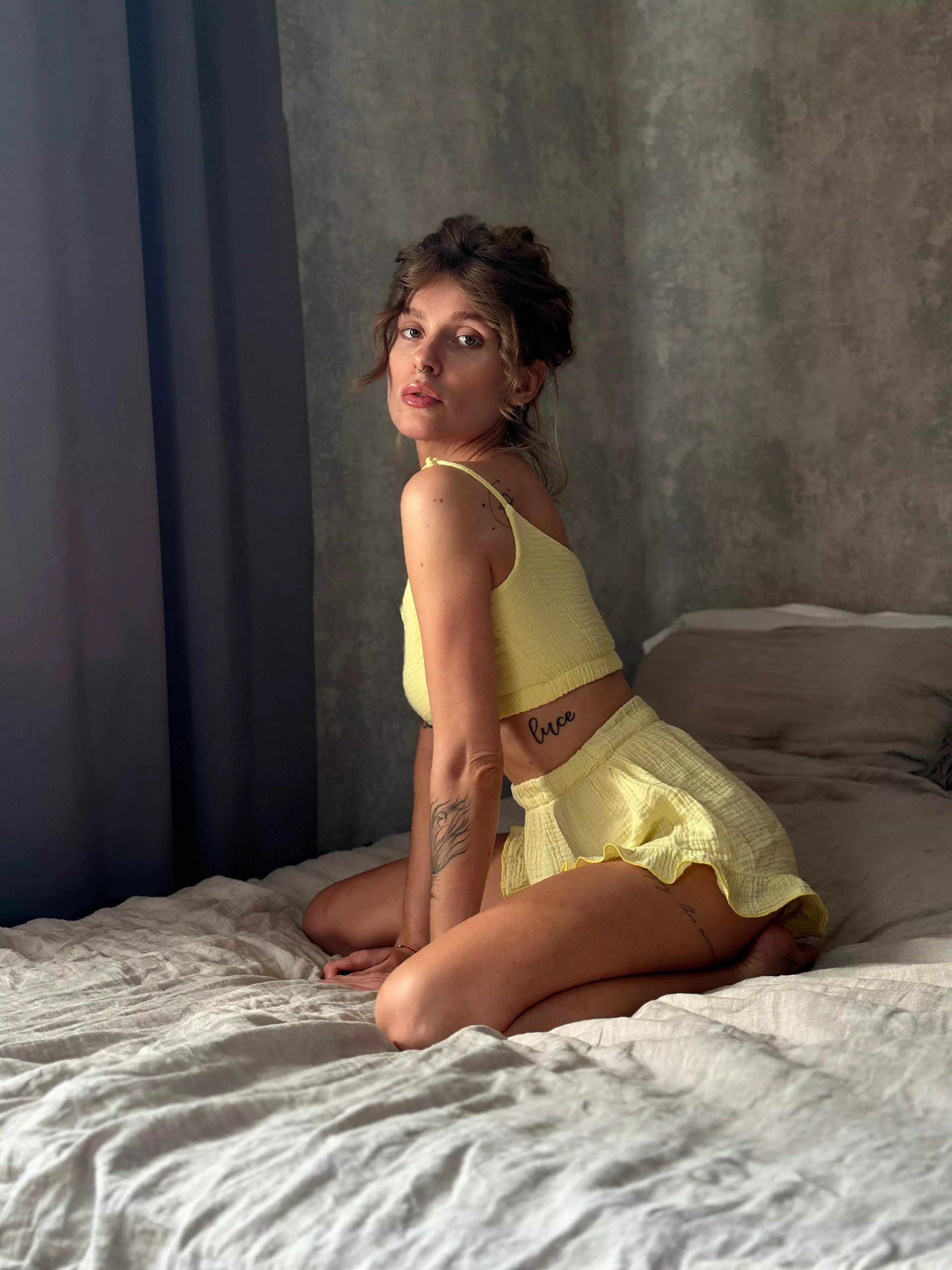 There's nothing under this skirt, your face will love it posted by DefunctPatency