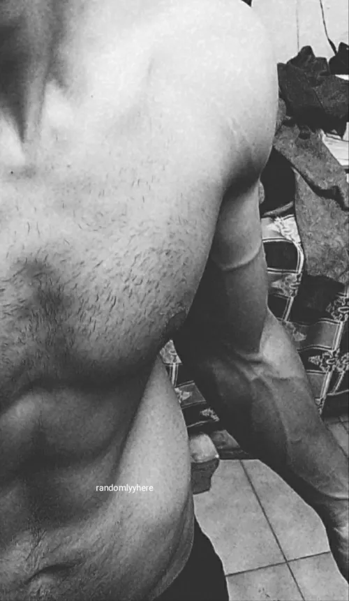 too much pump :/ by randomlyyhere