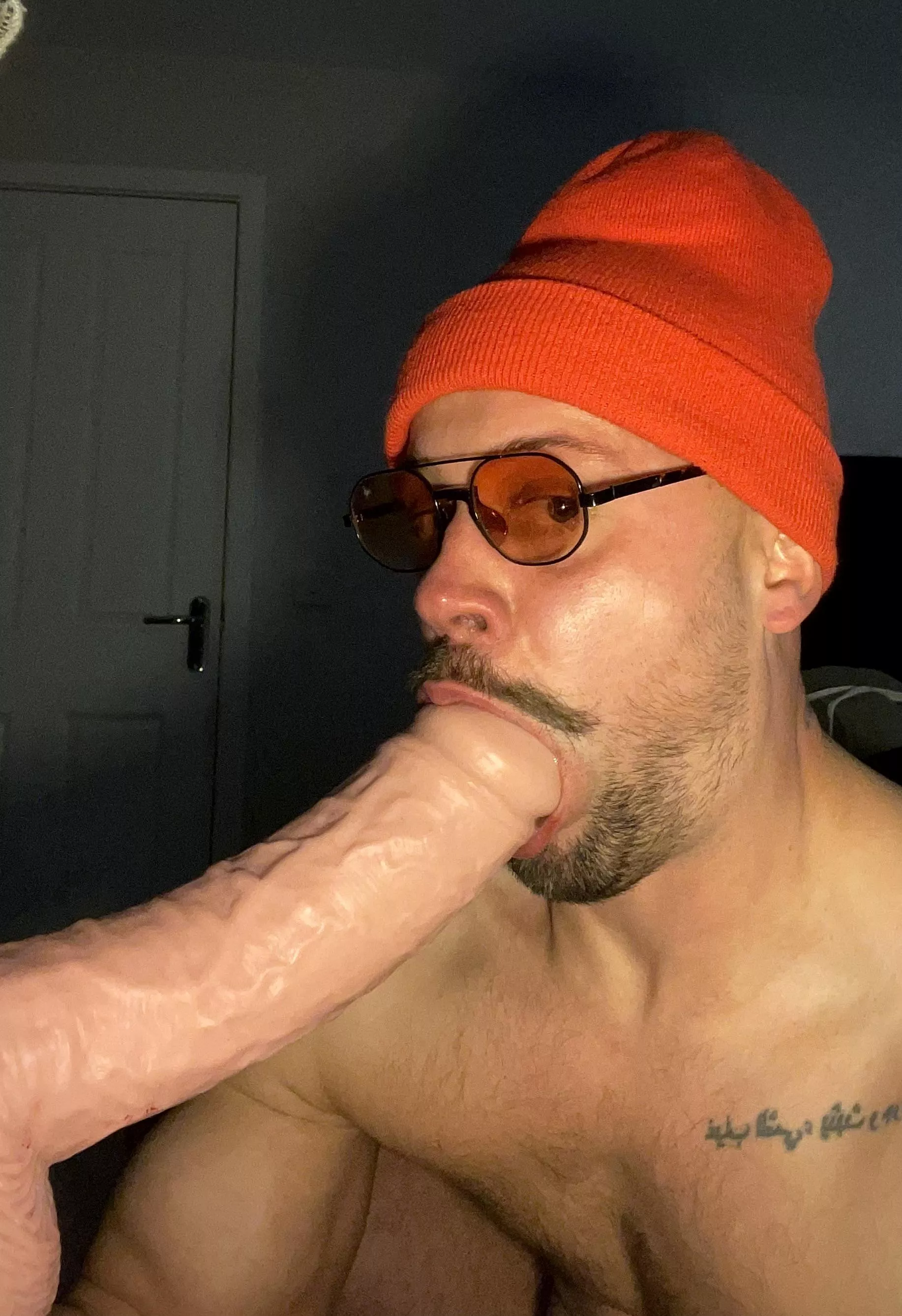 Wish it was a real cock I was sucking.. posted by Moist-Age30