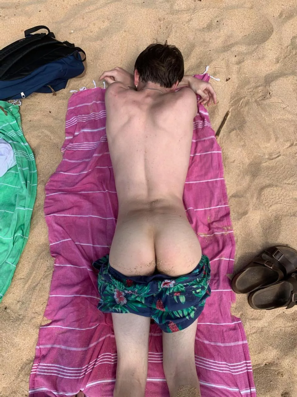 21 Cali skinny toned looking for same send face pic and asl when added. Face is a must sc snowege posted by snowege1