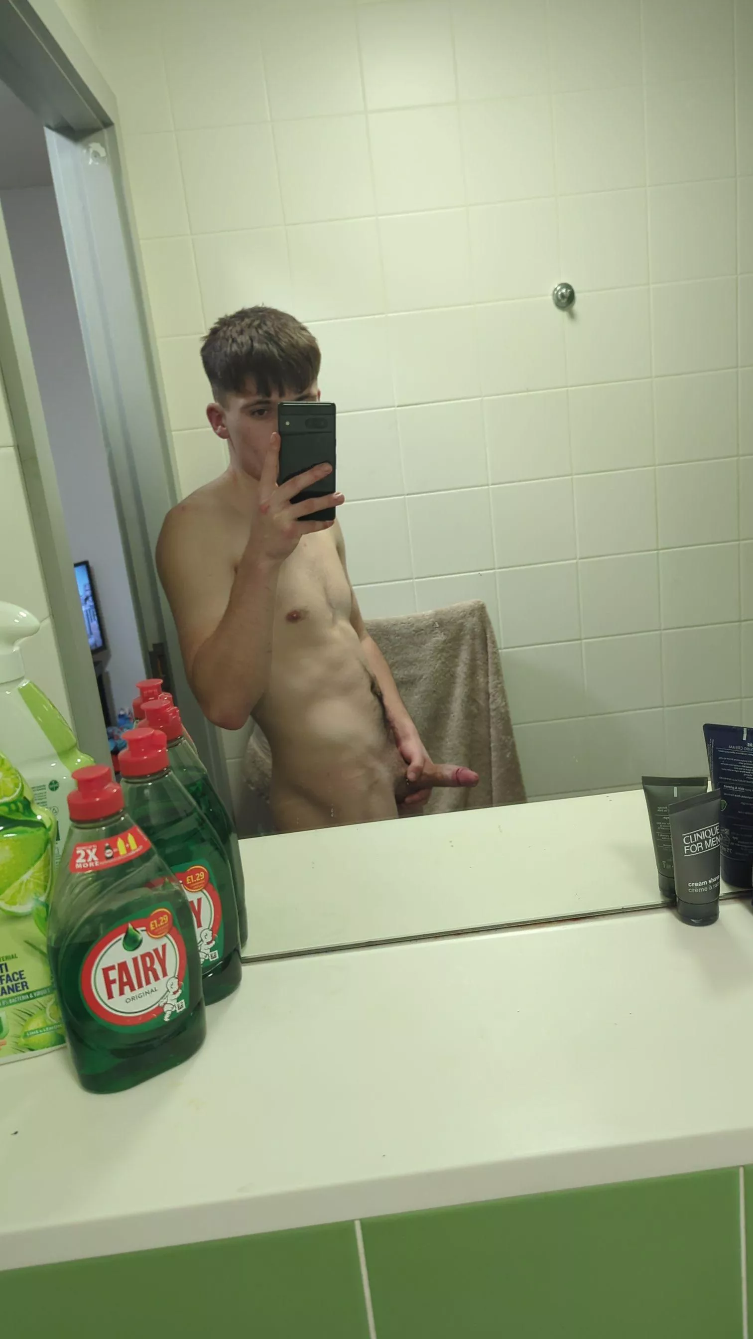 22 😆 posted by VisibleBeautiful3063