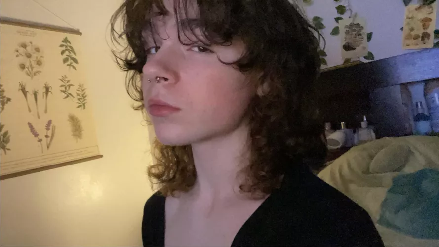 Anyone down to play some fortnite? by SundaeOld9083