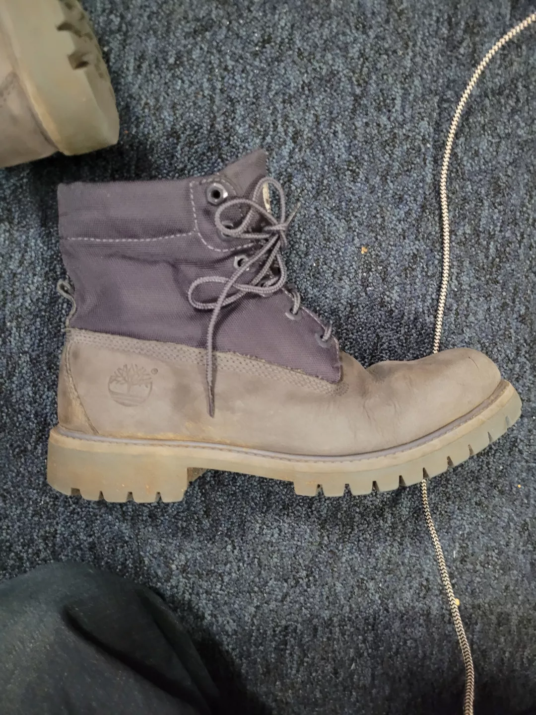 Bent/ curved outsole? I just bought these boots second and the sole is so curved like whoever had these only stood on tip toes, anyone know how to fix it? posted by Electrical-Acadia838