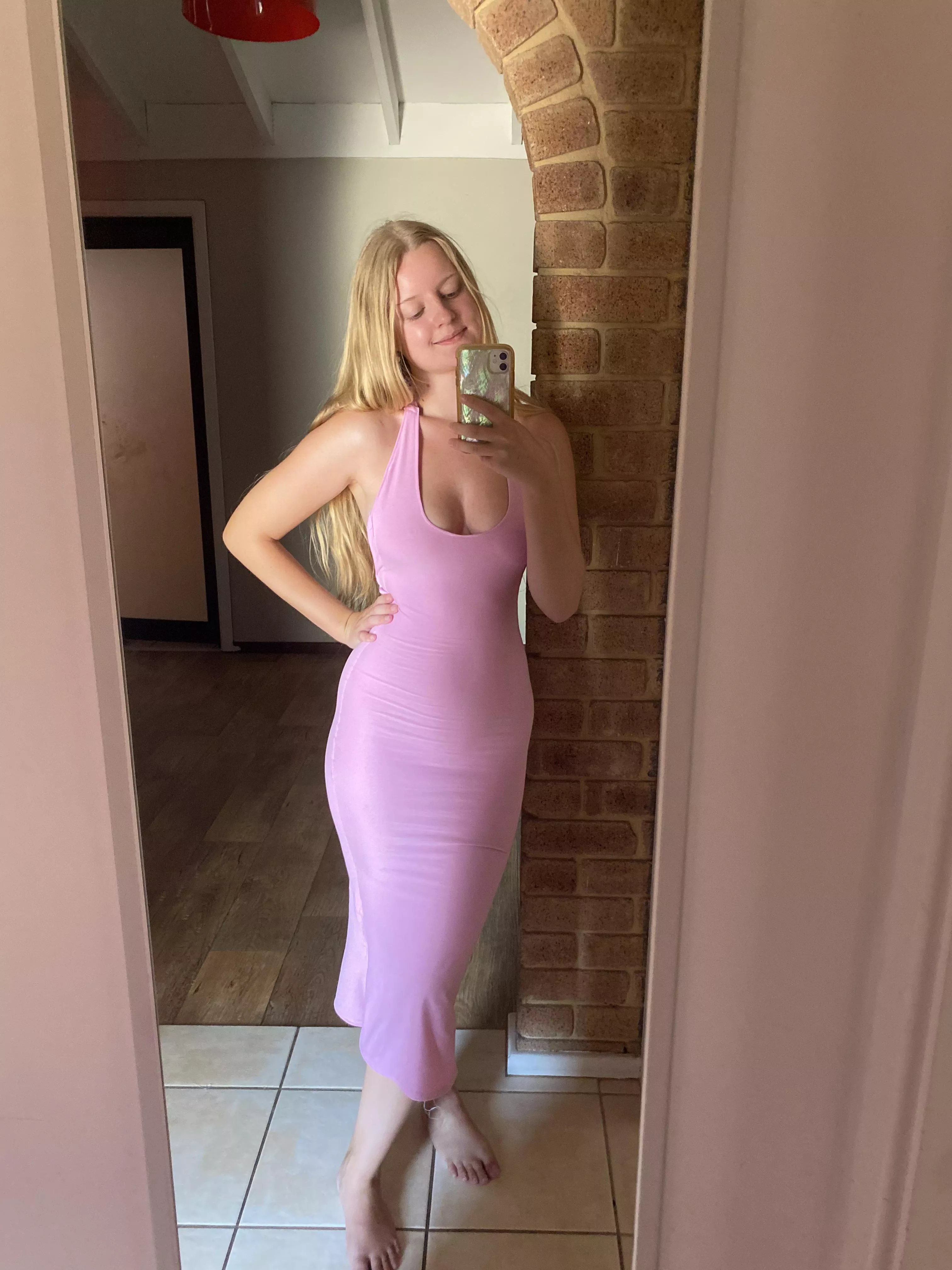 blondes in pink >>>>> posted by lucysteele1