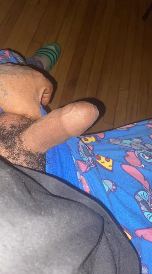 Bored chub looking for others chubs to play with dms open by Chubchaser1995