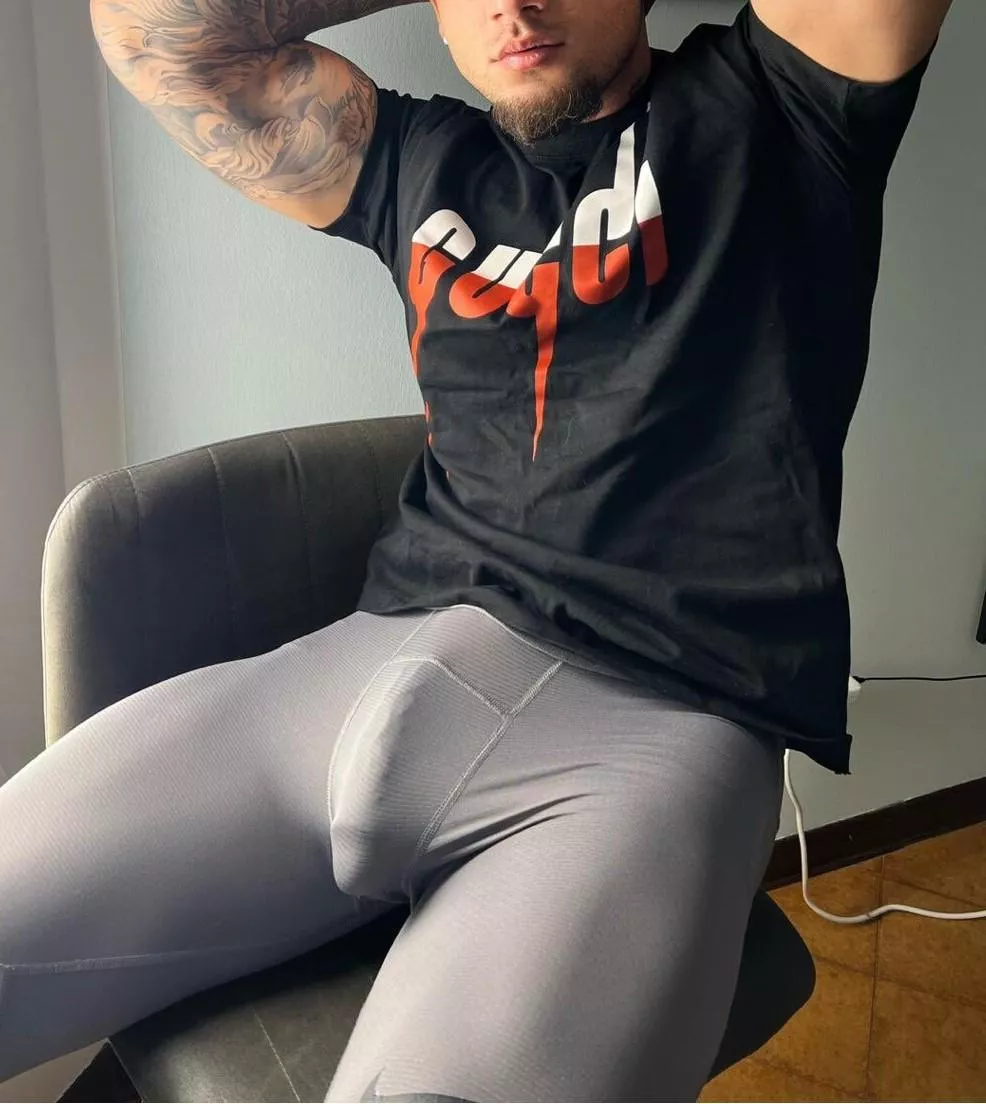 Boy in tights. posted by Melodic-Trick8877