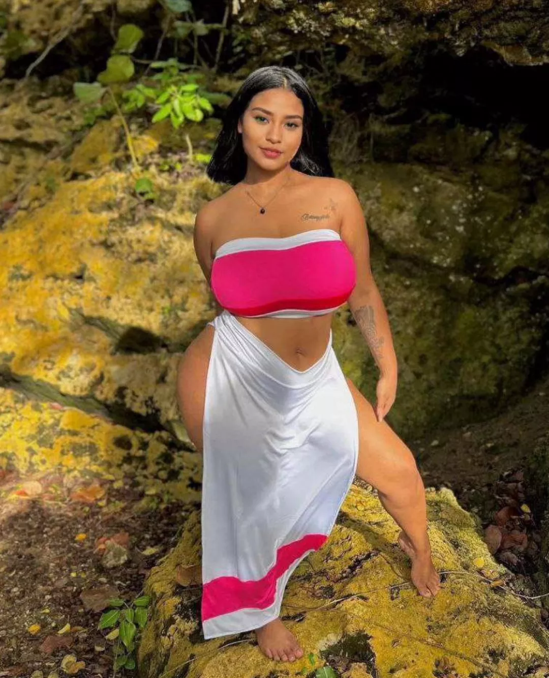 Busty Mermaid posted by shawns777