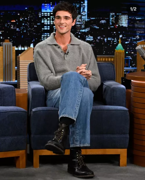 Can anyone ID these boots please by wickedbabaganoush