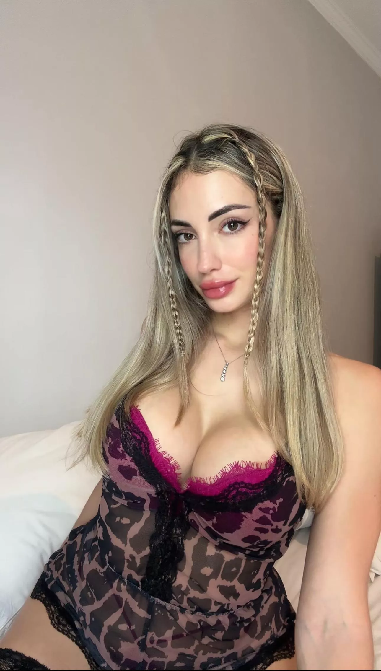 Can you tell me if the color matches my skin tone? posted by Queen_of_Your_Hearts