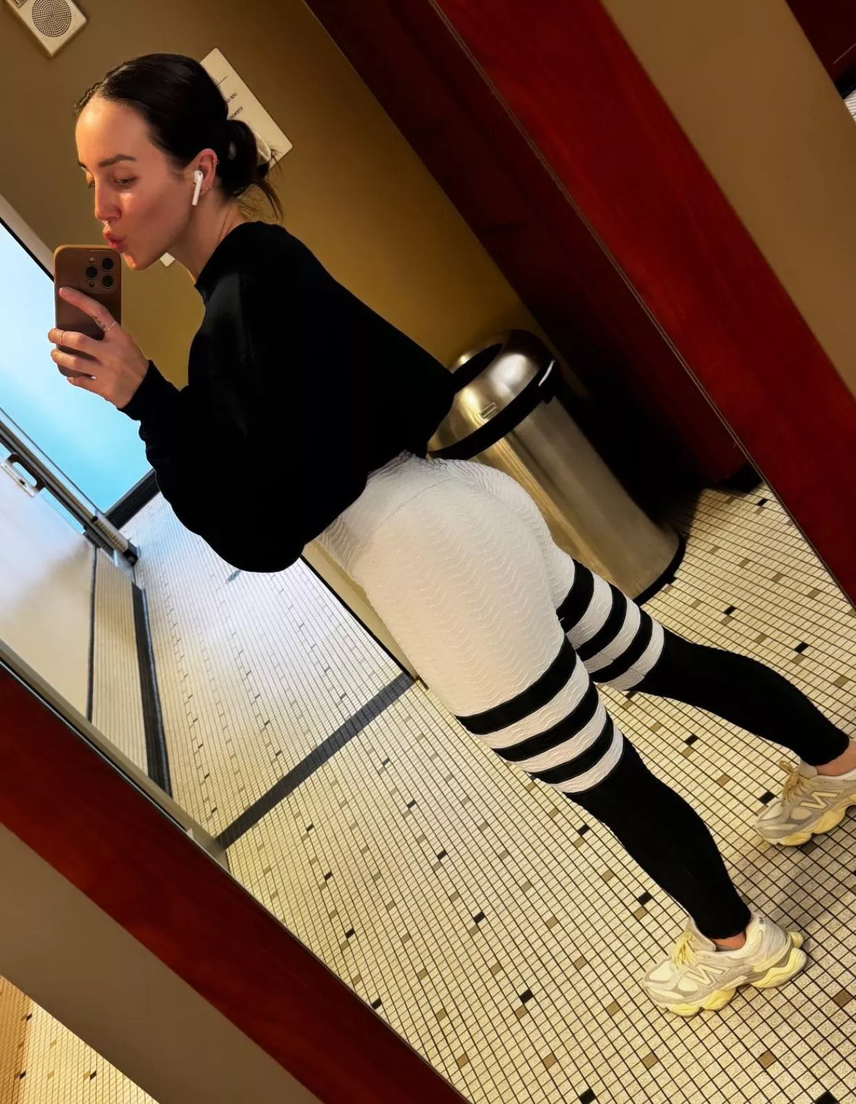 Chelsea Green posted by NoOne-Really11