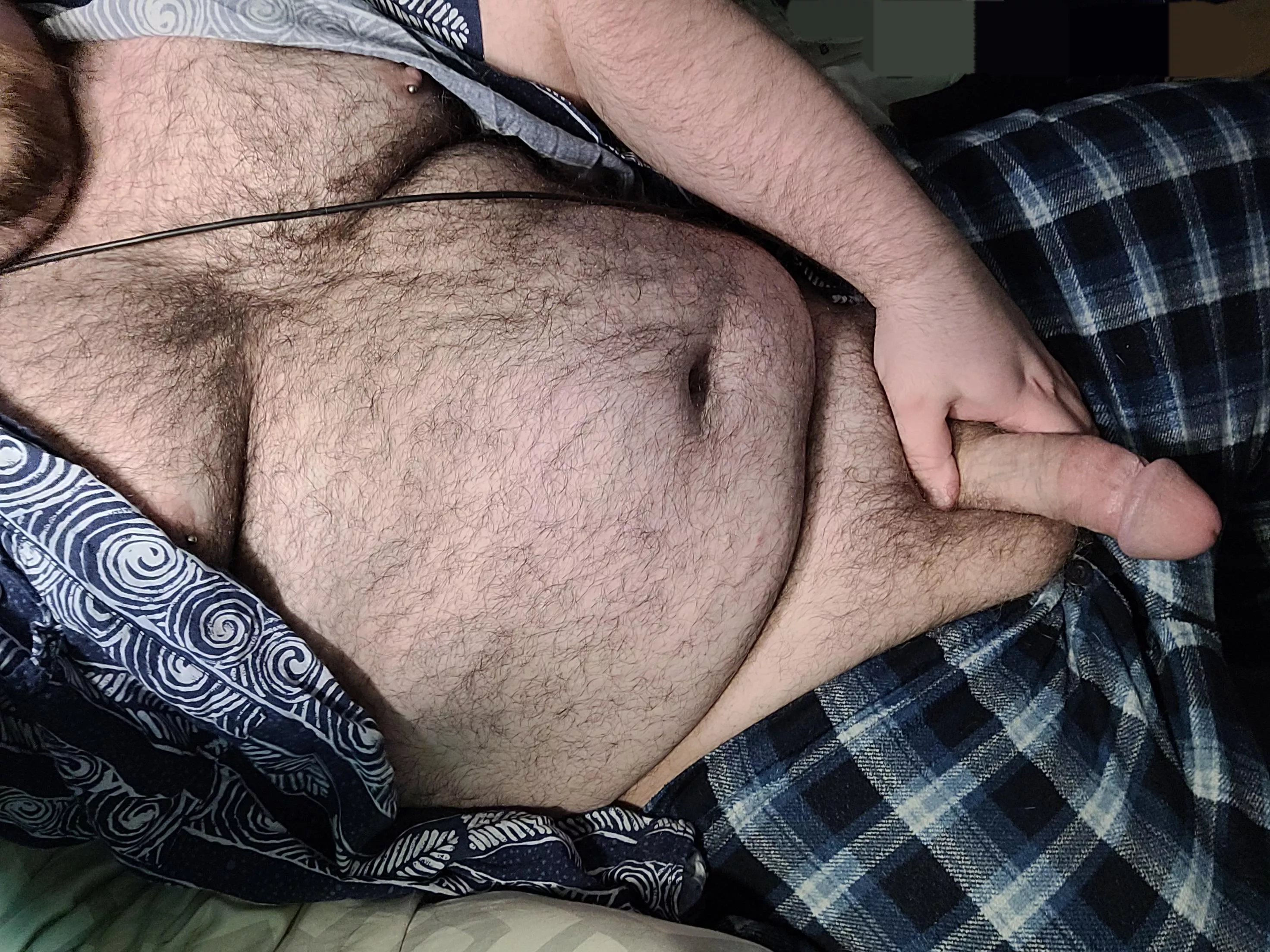 Chilling at my desk, but no one is under here😈🤔🍆 posted by UNICORNTACO_64