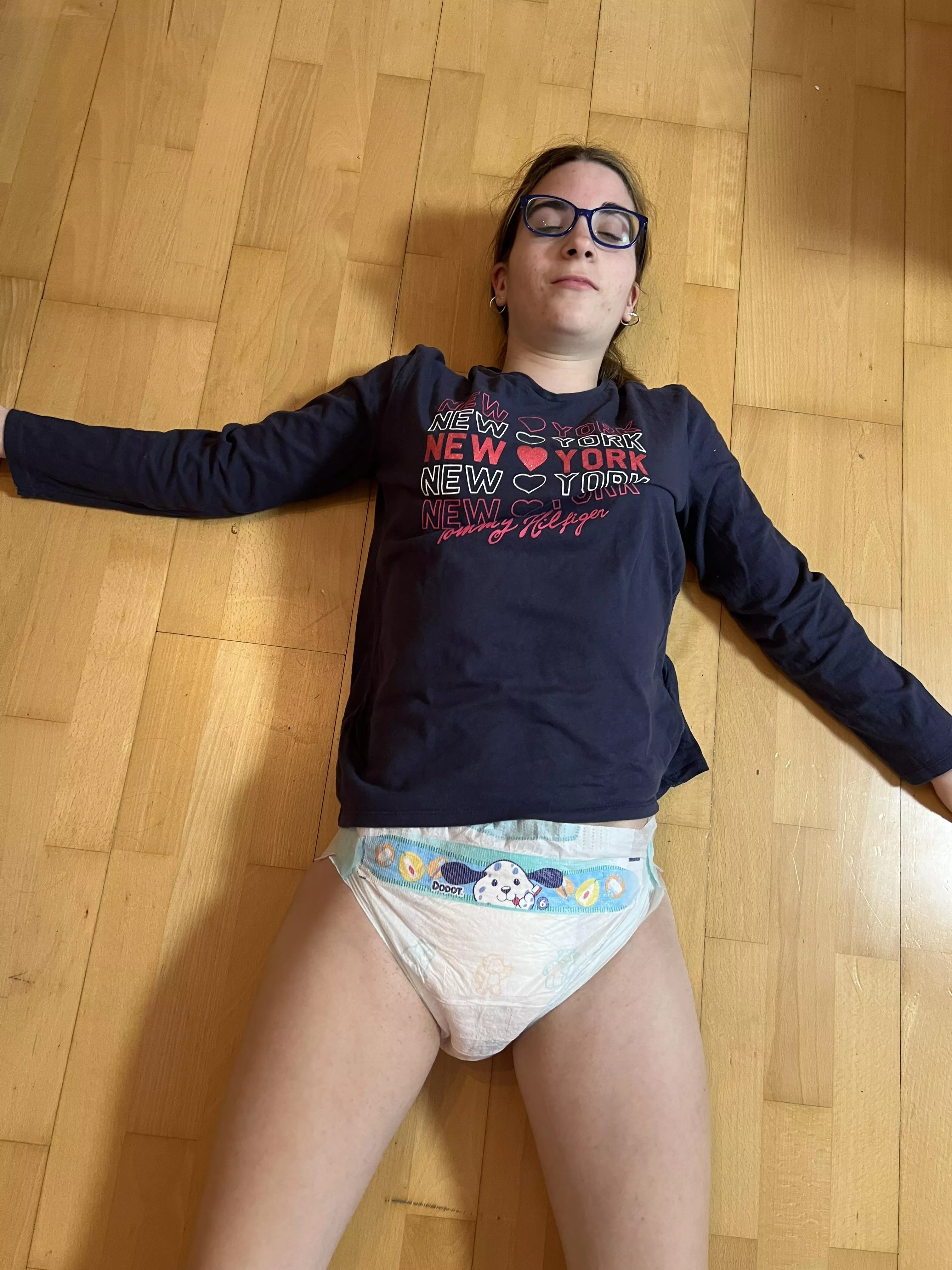 Close your eyes and feel the diapers. posted by peque_regi