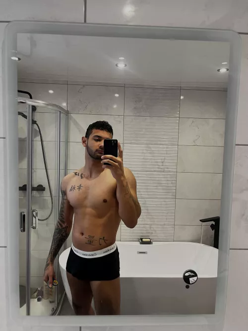 Cut my own hair 😅 by Hendy_0