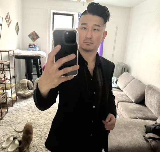 Early bird selfie gets the worm? by rossisanasshole