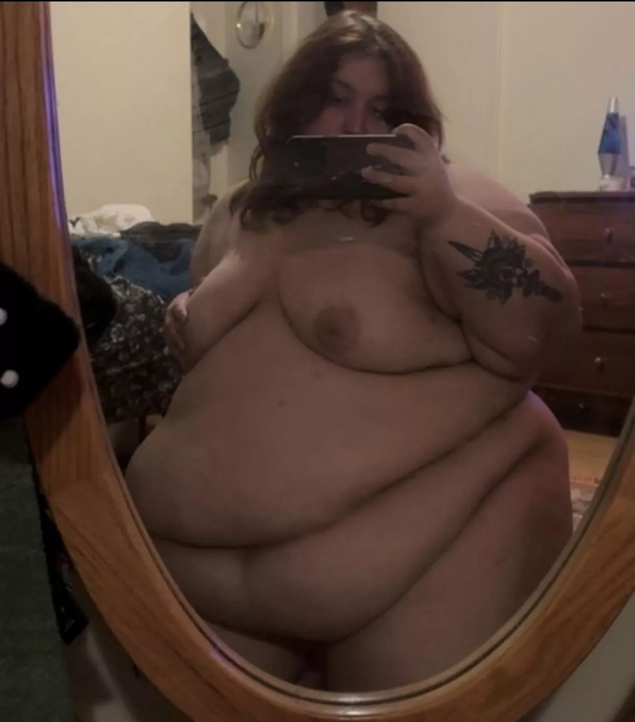 Feed me and tell me I’m pretty 💜 posted by fatty-kat