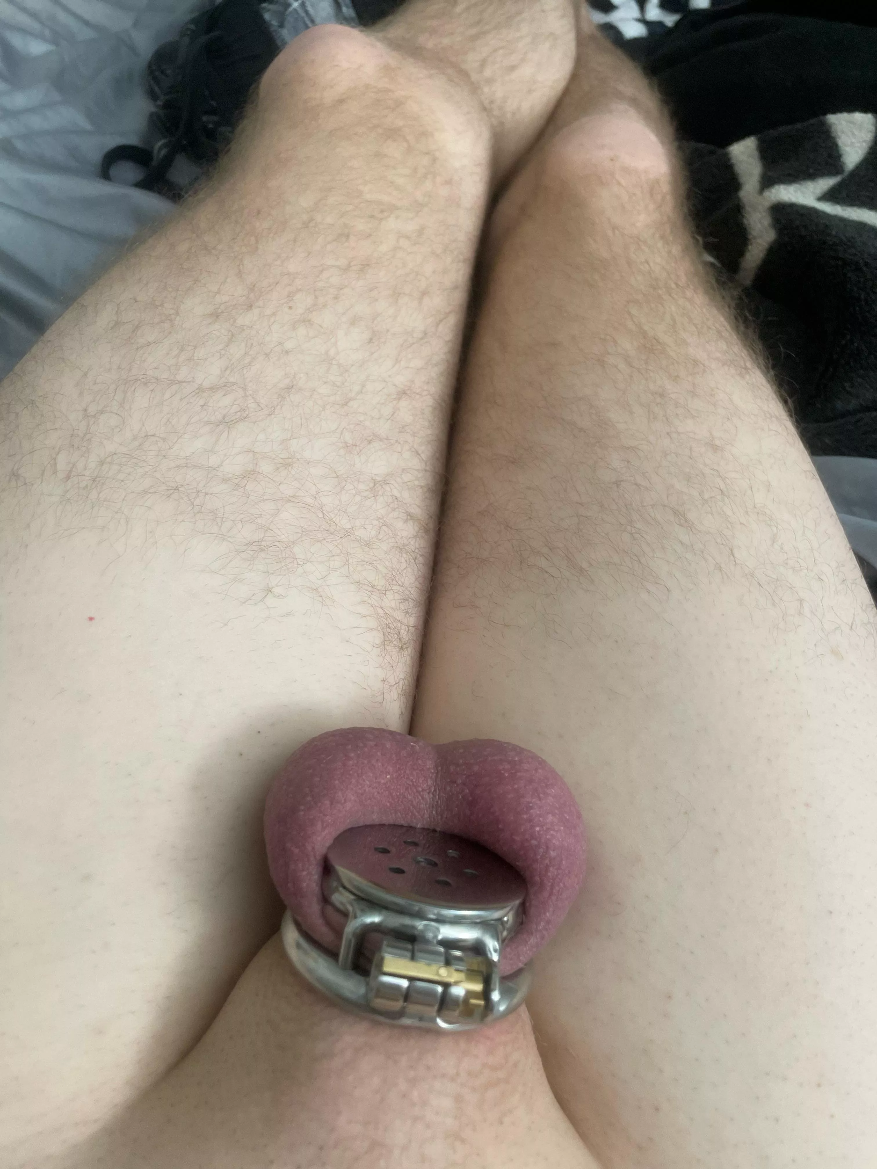 first flat cage after about 5 minutes my balls go blue. any advice? posted by sissylife6
