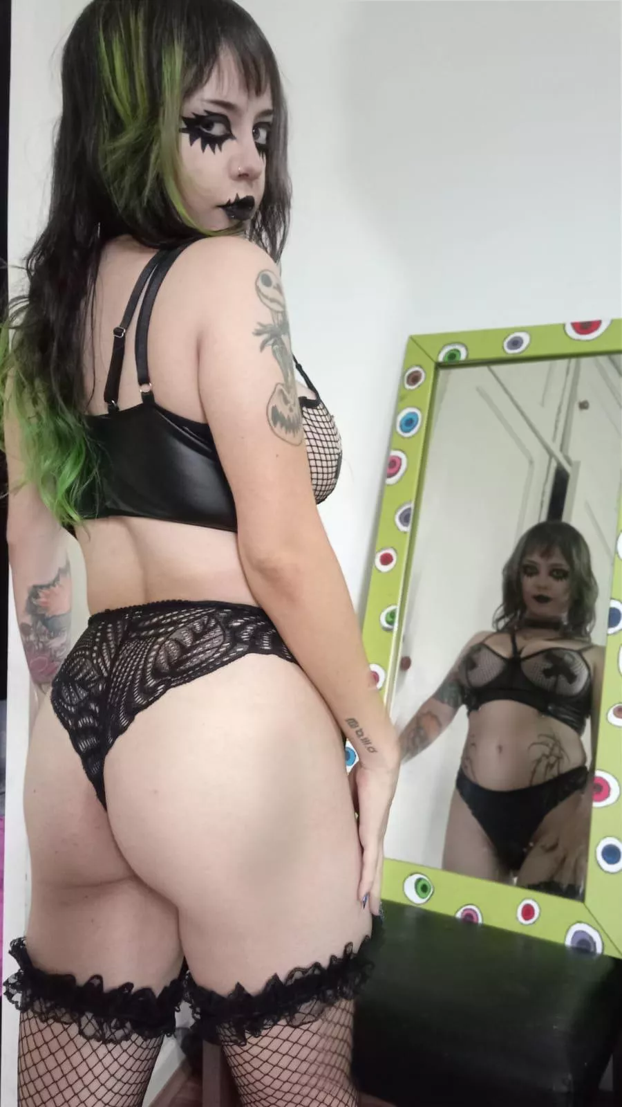 Front or back? posted by Nephyla_Lamprey