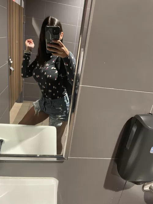 Good night bb.. let’s go out by saramiller2222