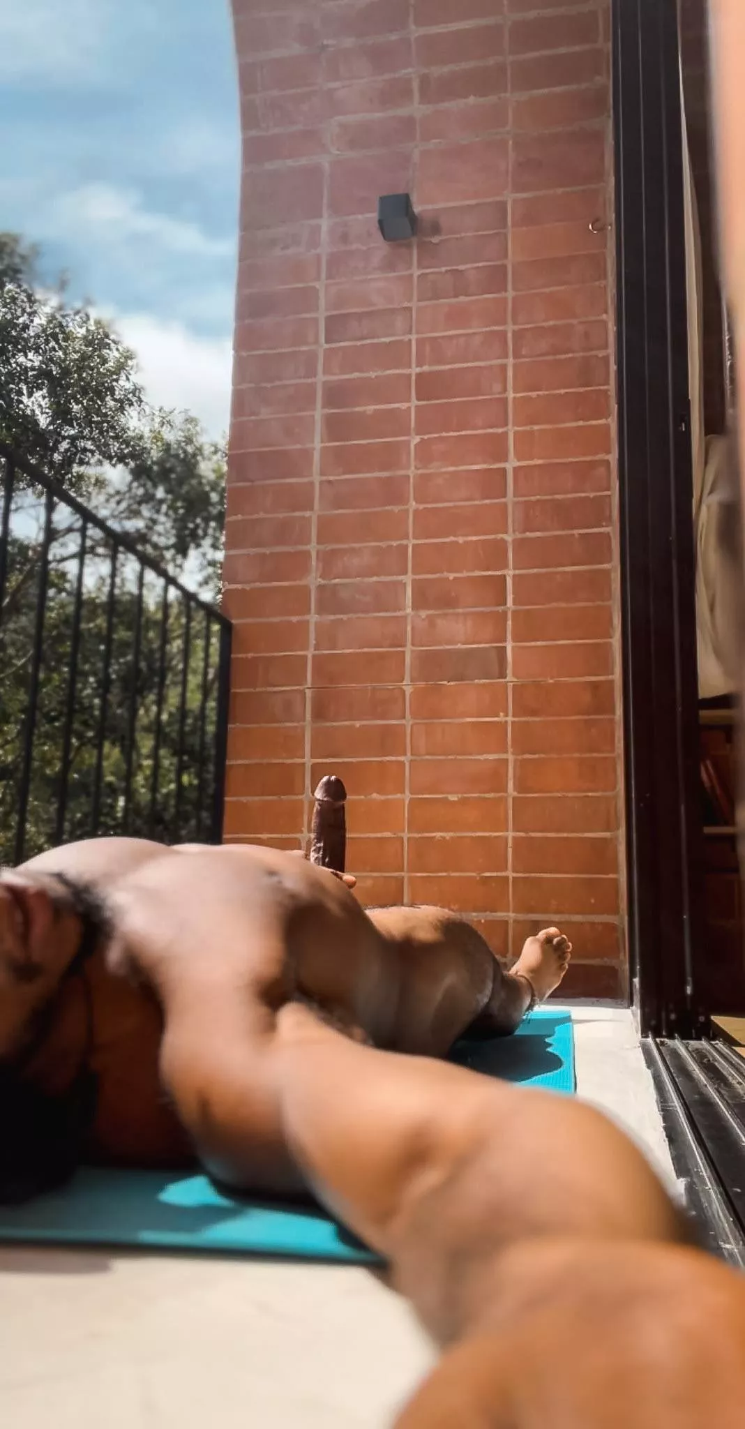 Help me stretch? posted by handsumeDick