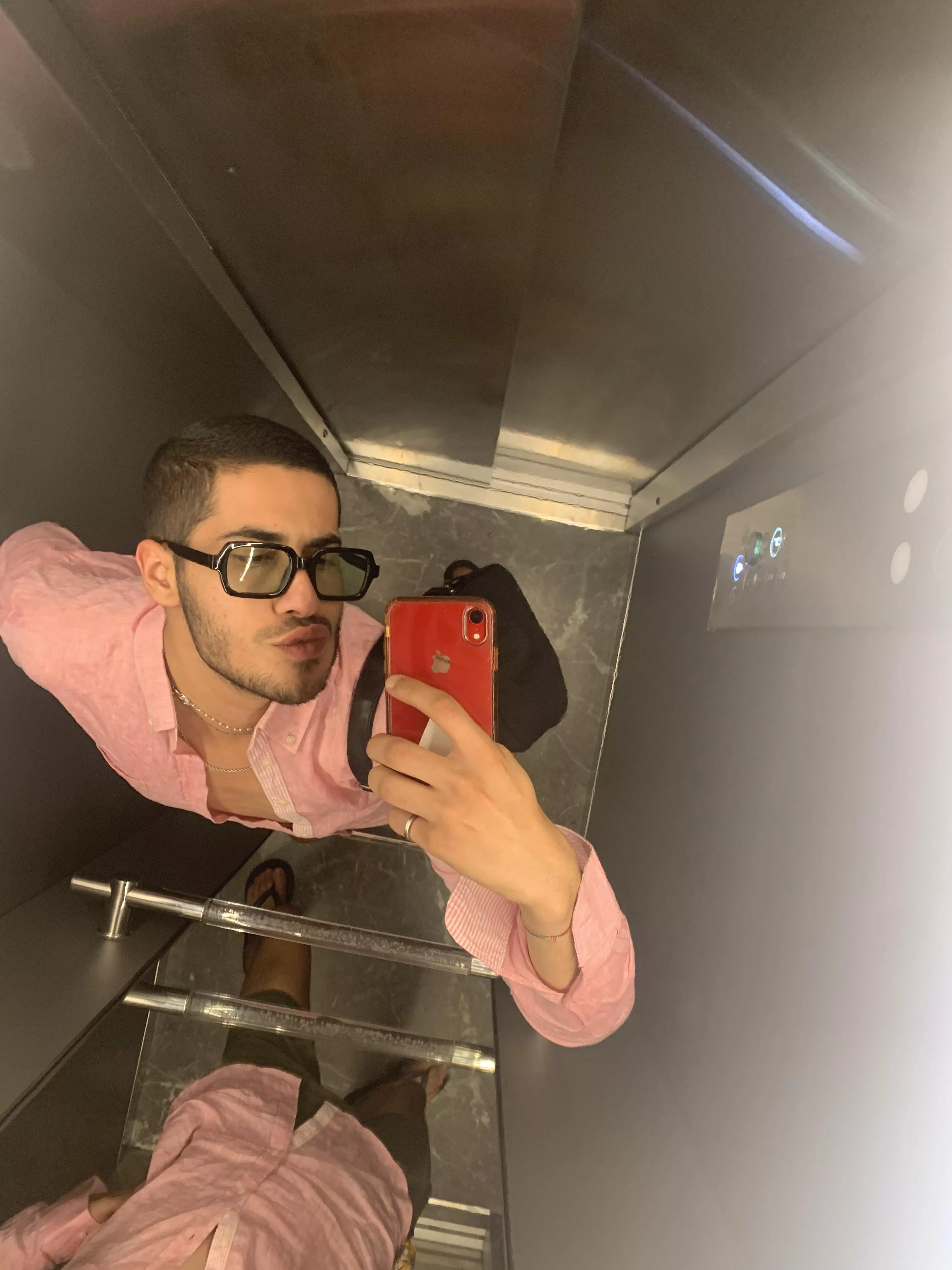 How's ur Sunday going ? posted by angel_D69