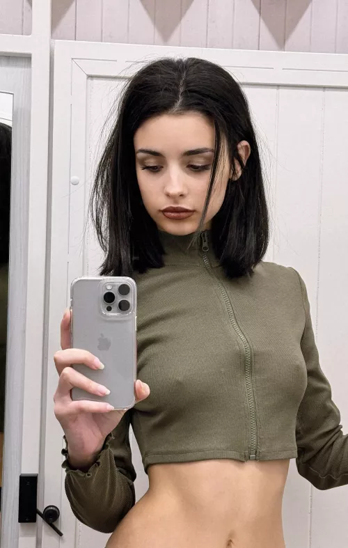 I can give you a help of hand job by tubbydeducs