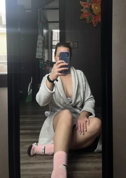 I don’t think this robe will untie itself by shavedmouse3