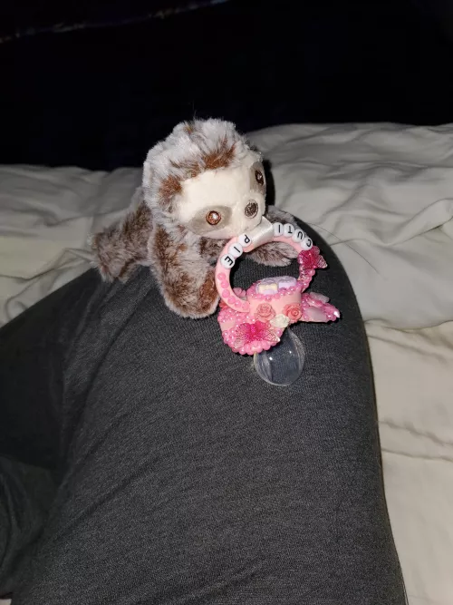 I gots a new friend! by throwaway529378