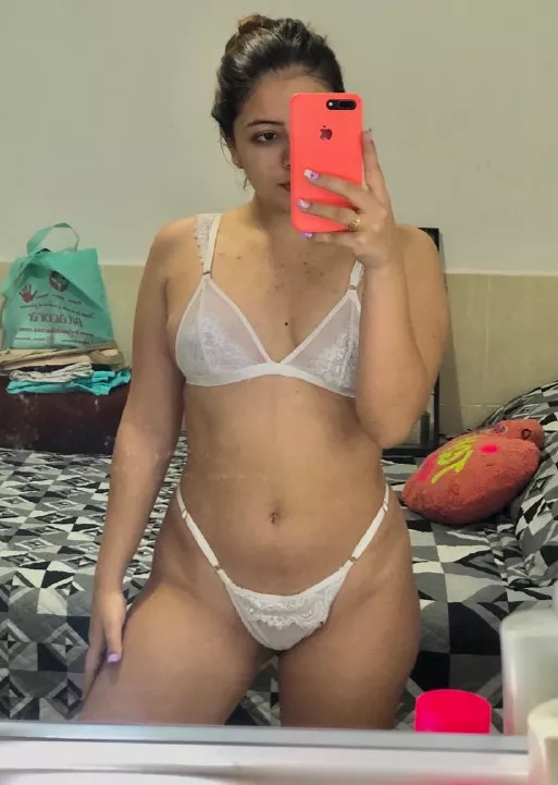 I hope my tan lines turns you on posted by bradisongchw