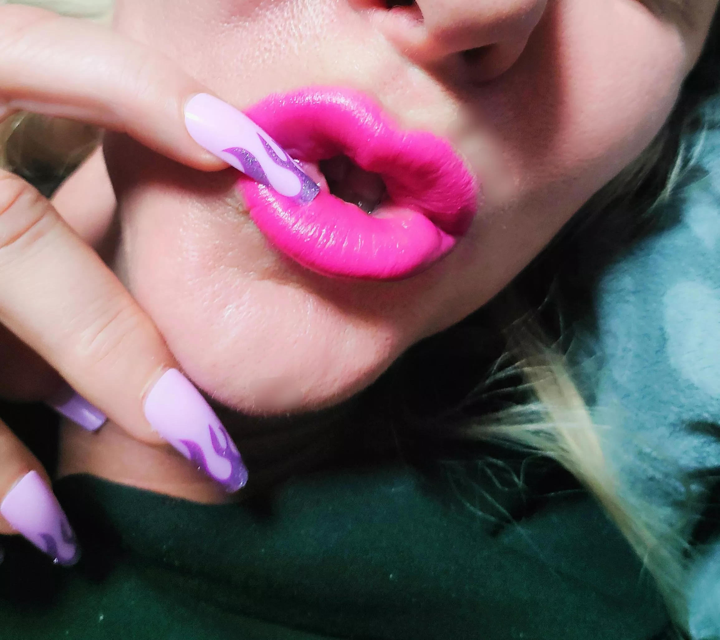 I love pink like a barbie doll. Do you love size and color? Please rate posted by Elis_Adams