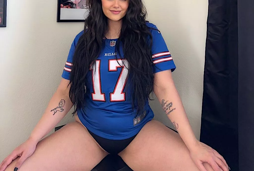 I’ll spread for Josh Allen 💙🏈❤️ Go Bills! posted by tessaryann91_