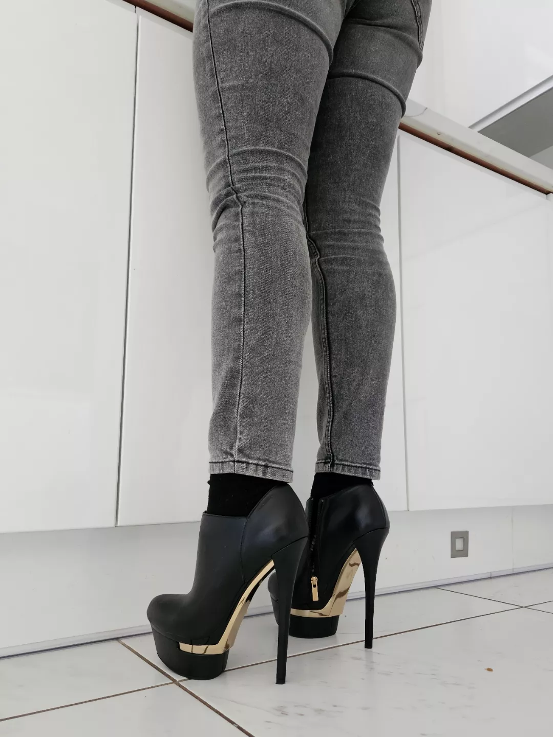Le Silla Ankle Boots posted by QuirkyCaterpillar505