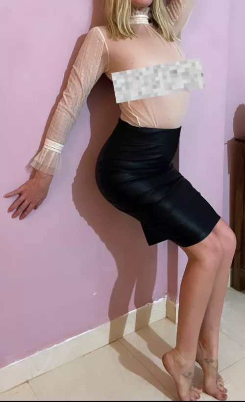 Leather pencil skirt is my new favourite by peachesandhoop