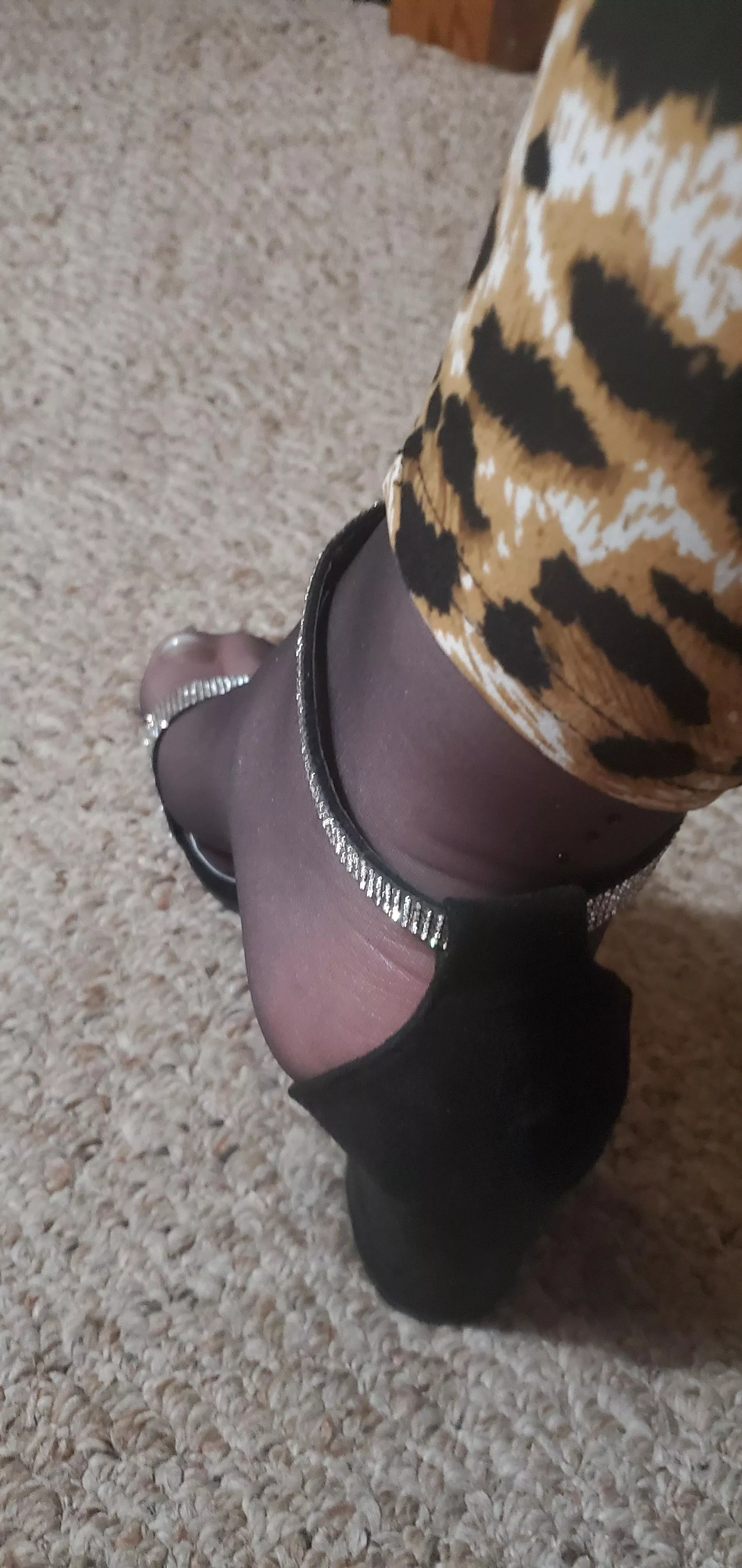 Luv heel close up's! posted by Gold-Exchange-5697
