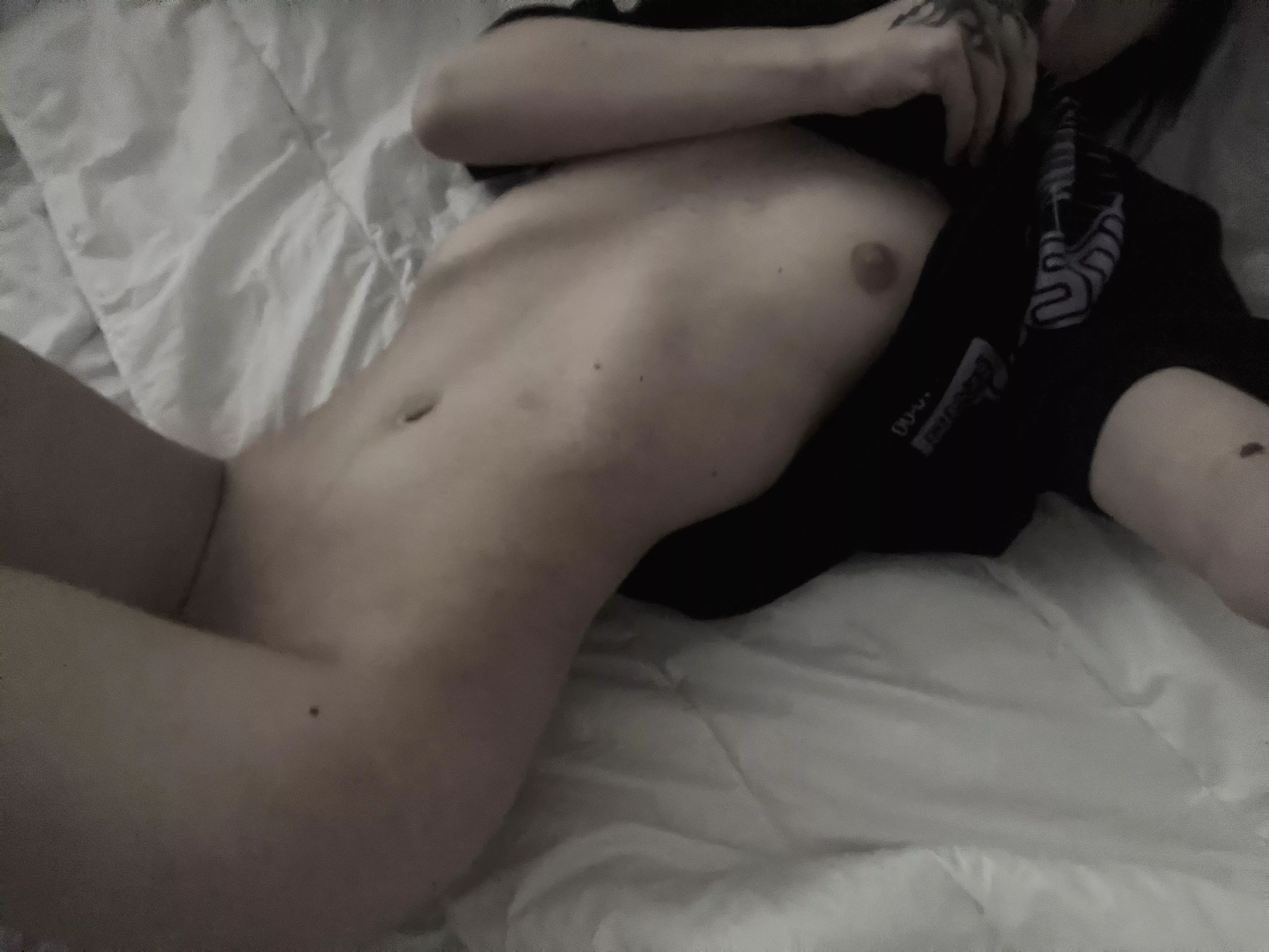 Natural brunette F18 posted by HatefulSoorcery