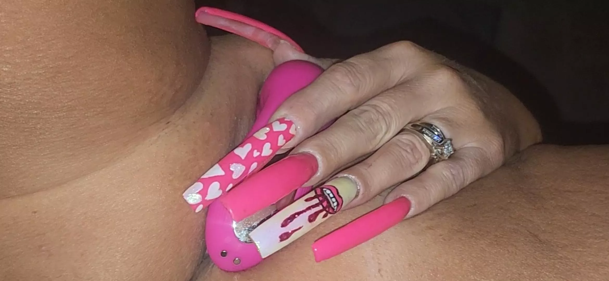 Play time! posted by sexywifekat