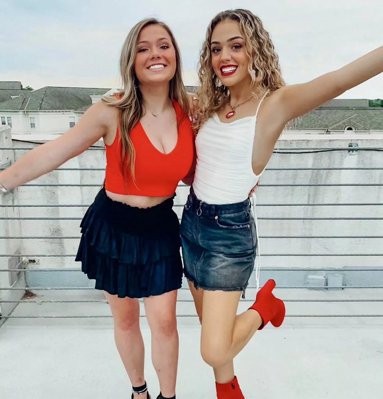 Red Knows posted by tlordxxx