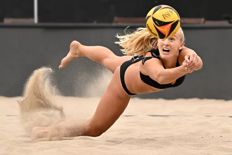 Sara Hughes by DemarcusNoe