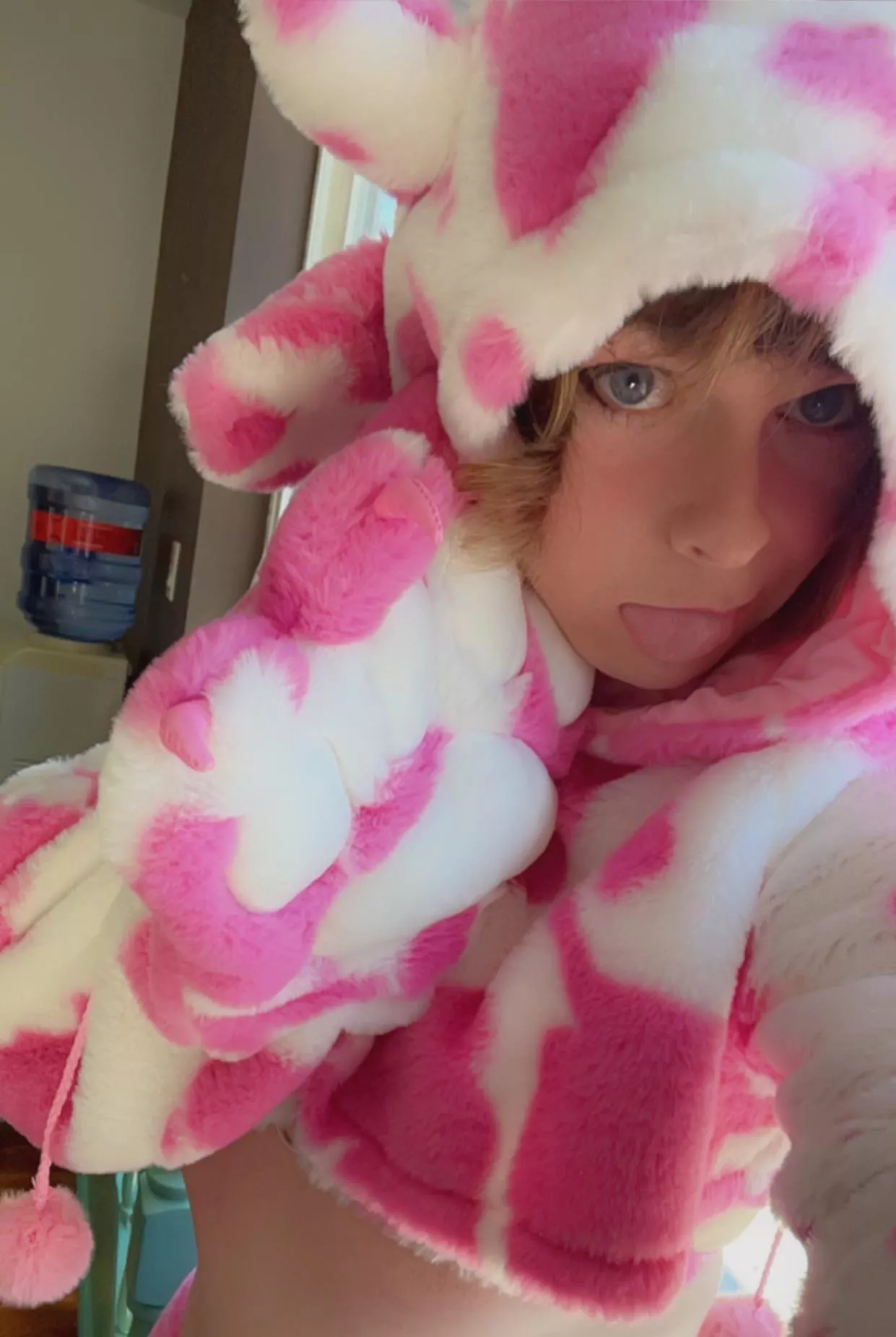 Silly little cow posted by Femboy_Fisher