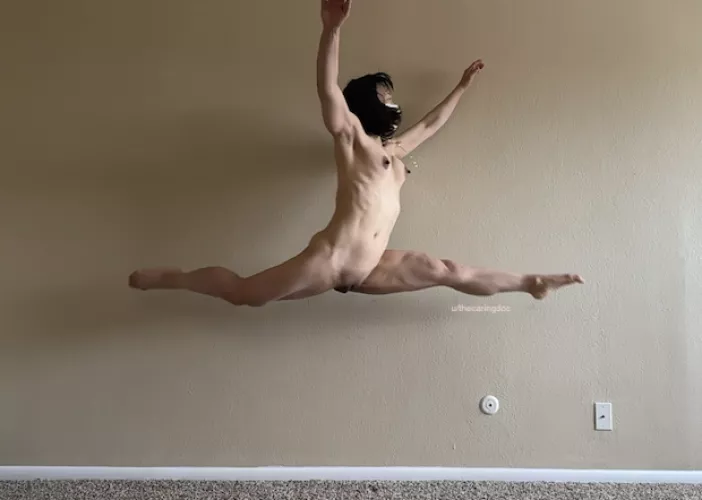 Split leap! by thecaringdoc