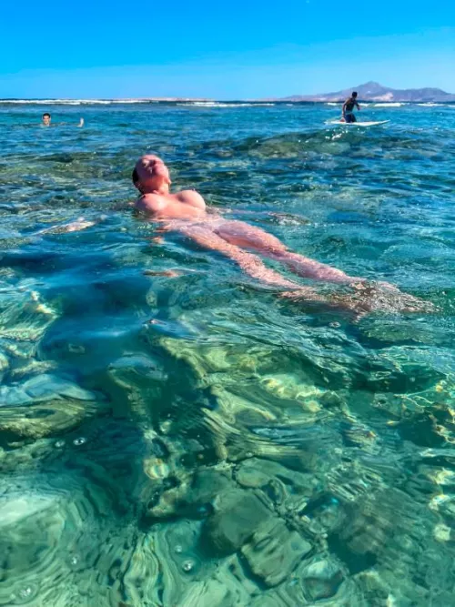 This water feels amazing 😍 by AggressiveBitchz