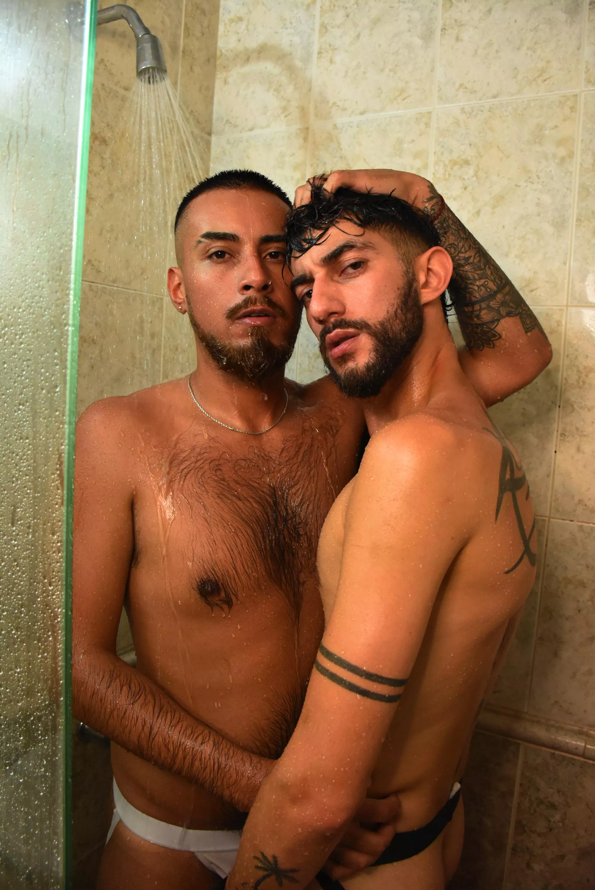 We like our showers long and wet 🚿💦 you? posted by Topmodel_FacuSexy